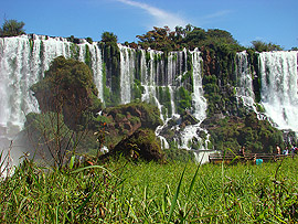 vyhl&iacute;dka pod vodop&aacute;dem San Martin
