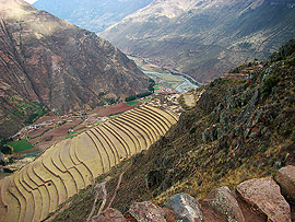 ji�n&iacute; terasy nad Posv&aacute;tn&yacute;m &uacute;dol&iacute;m