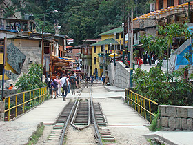 po vybudov�n� n�dra�� se tato kolej v Aquas Calientes ji� nepou��v�